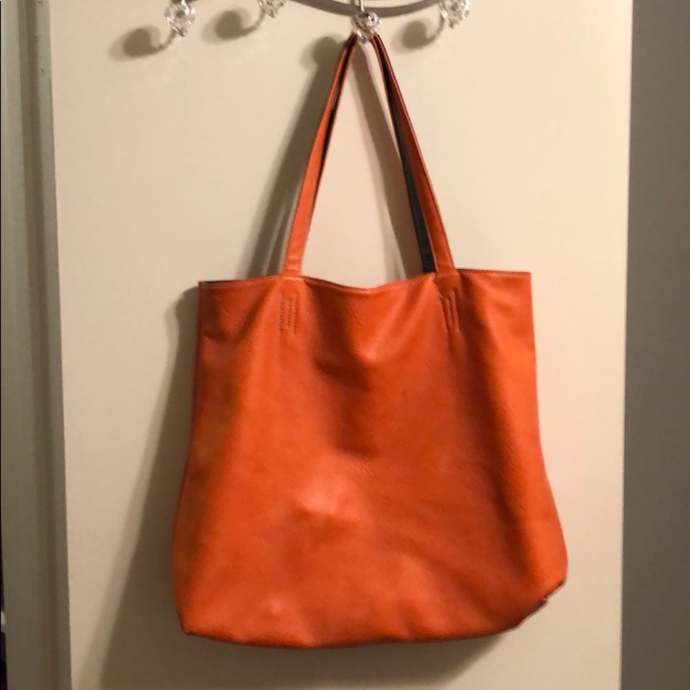 Reversible bag
